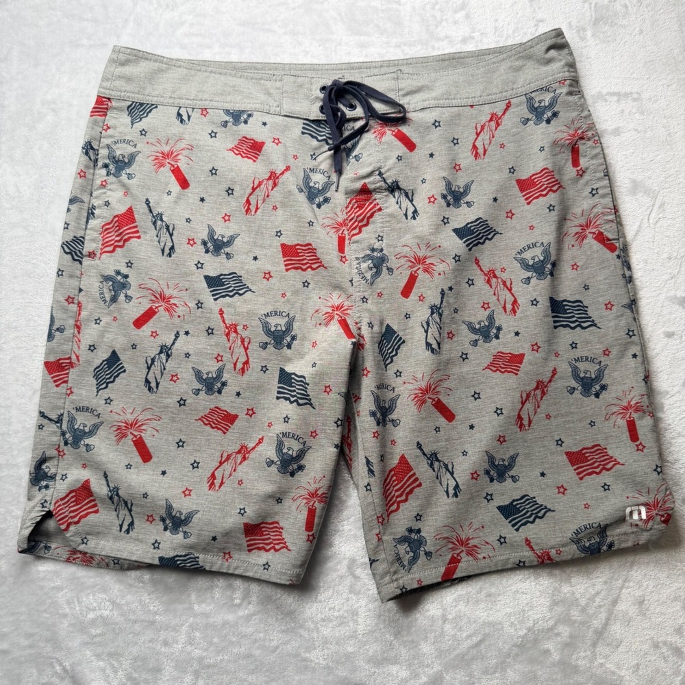 Travis Mathew 38 Grey Patriotic Board Shorts America Stars Stripes Eagle 1MS641